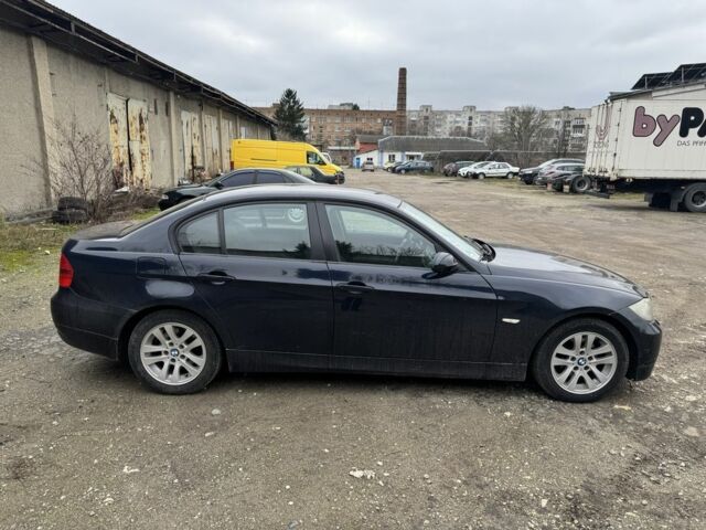 Синий БМВ 3 Серия, объемом двигателя 2 л и пробегом 240 тыс. км за 6800 $, фото 9 на Automoto.ua