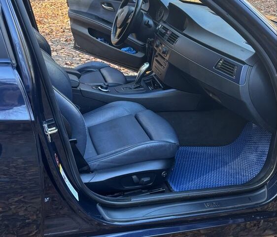 Синий БМВ 3 Серия, объемом двигателя 3 л и пробегом 304 тыс. км за 12500 $, фото 7 на Automoto.ua