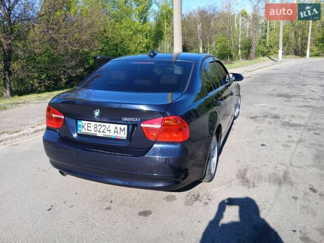 Синій БМВ 3 Серія, об'ємом двигуна 2 л та пробігом 288 тис. км за 8000 $, фото 4 на Automoto.ua