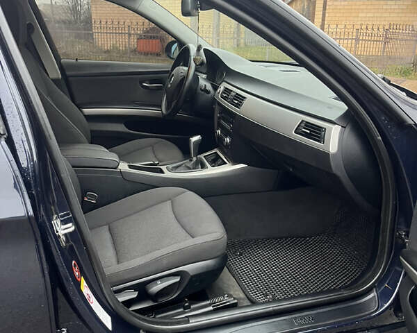 Синий БМВ 3 Серия, объемом двигателя 2 л и пробегом 200 тыс. км за 7100 $, фото 6 на Automoto.ua
