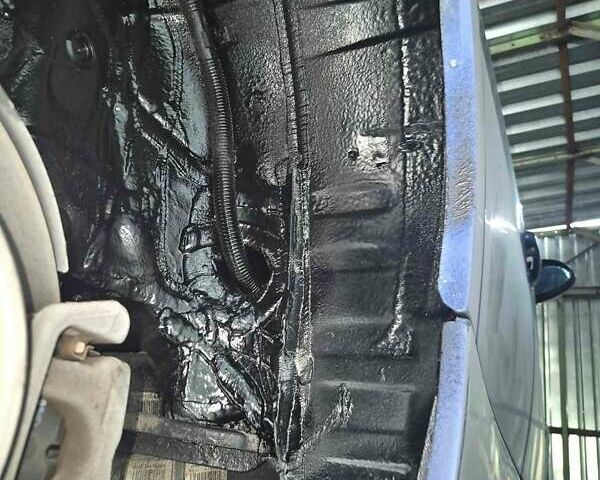 Синий БМВ 3 Серия, объемом двигателя 2 л и пробегом 248 тыс. км за 8500 $, фото 20 на Automoto.ua