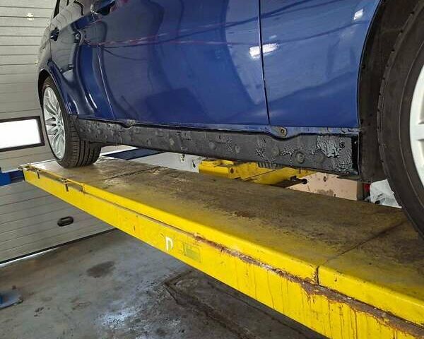 Синий БМВ 3 Серия, объемом двигателя 2 л и пробегом 248 тыс. км за 8500 $, фото 25 на Automoto.ua