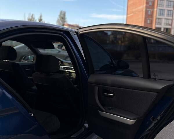 Синий БМВ 3 Серия, объемом двигателя 2 л и пробегом 168 тыс. км за 9400 $, фото 15 на Automoto.ua