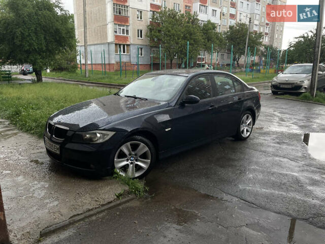 Синий БМВ 3 Серия, объемом двигателя 2 л и пробегом 268 тыс. км за 7000 $, фото 4 на Automoto.ua