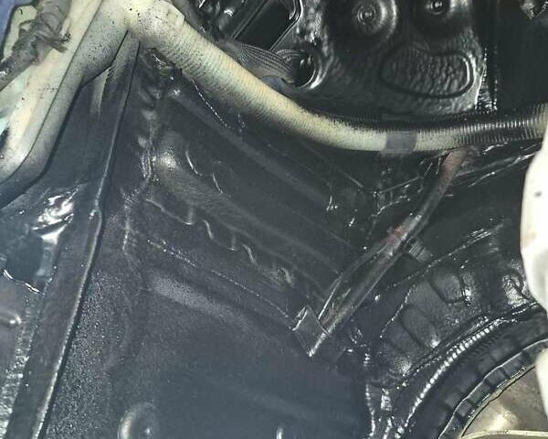 Синий БМВ 3 Серия, объемом двигателя 2 л и пробегом 248 тыс. км за 8500 $, фото 17 на Automoto.ua