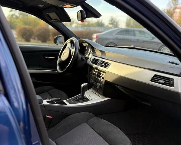 Синий БМВ 3 Серия, объемом двигателя 2 л и пробегом 168 тыс. км за 9400 $, фото 13 на Automoto.ua