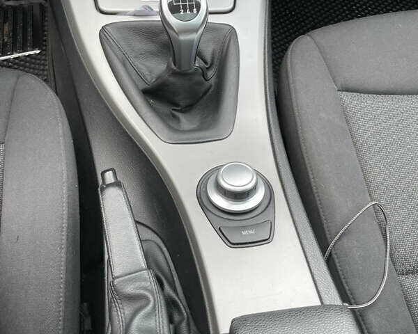 Синій БМВ 3 Серія, об'ємом двигуна 2 л та пробігом 146 тис. км за 8000 $, фото 17 на Automoto.ua
