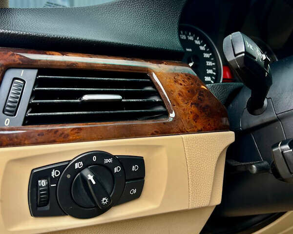 БМВ 3 Серия 2007 в Чернигове на Automoto.ua Синий БМВ 3 Серия, объемом двигателя 2.5 л и пробегом 360 тыс. км за 6800 $, фото 9 на Automoto.ua