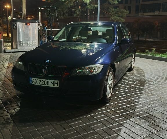 Синий БМВ 3 Серия, объемом двигателя 2 л и пробегом 147 тыс. км за 6900 $, фото 1 на Automoto.ua