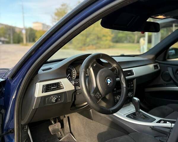 Синий БМВ 3 Серия, объемом двигателя 2 л и пробегом 168 тыс. км за 9400 $, фото 11 на Automoto.ua