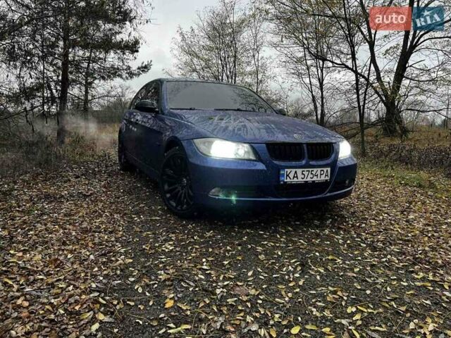 Синий БМВ 3 Серия, объемом двигателя 2 л и пробегом 248 тыс. км за 8500 $, фото 5 на Automoto.ua