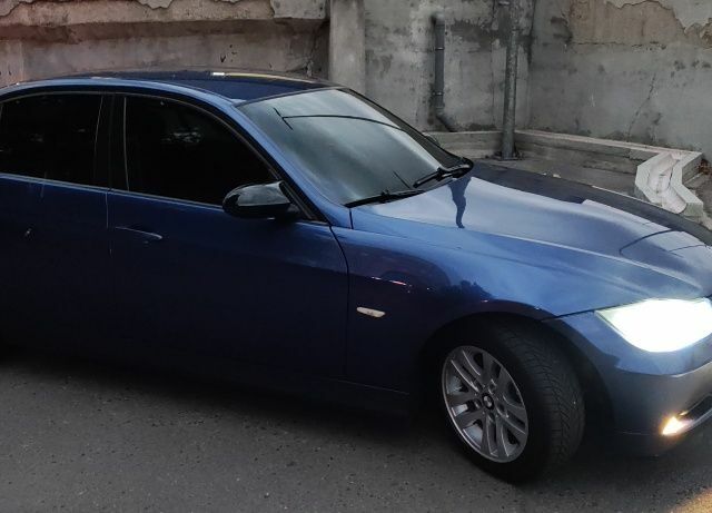 Синий БМВ 3 Серия, объемом двигателя 2 л и пробегом 263 тыс. км за 0 $, фото 2 на Automoto.ua