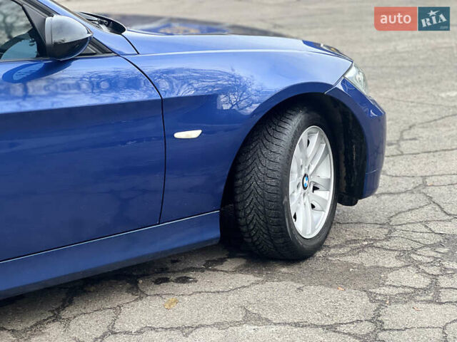 Синій БМВ 3 Серія, об'ємом двигуна 2 л та пробігом 266 тис. км за 8499 $, фото 5 на Automoto.ua
