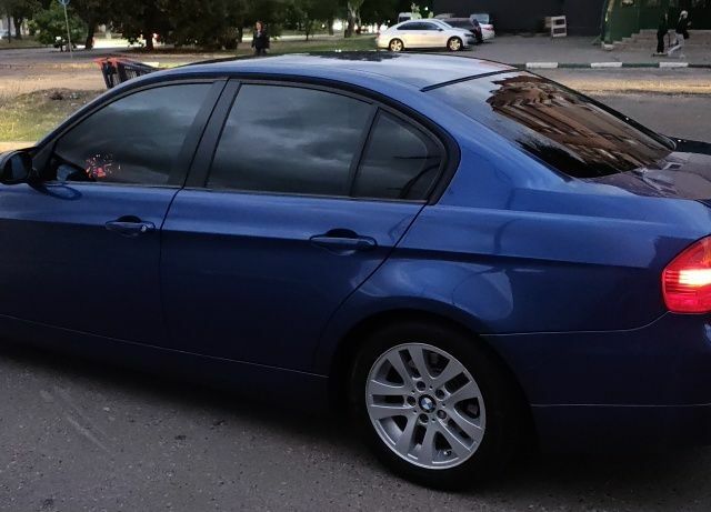 Синий БМВ 3 Серия, объемом двигателя 2 л и пробегом 263 тыс. км за 0 $, фото 1 на Automoto.ua