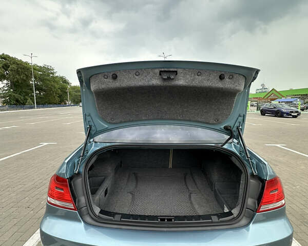 Синий БМВ 3 Серия, объемом двигателя 2 л и пробегом 141 тыс. км за 9800 $, фото 3 на Automoto.ua