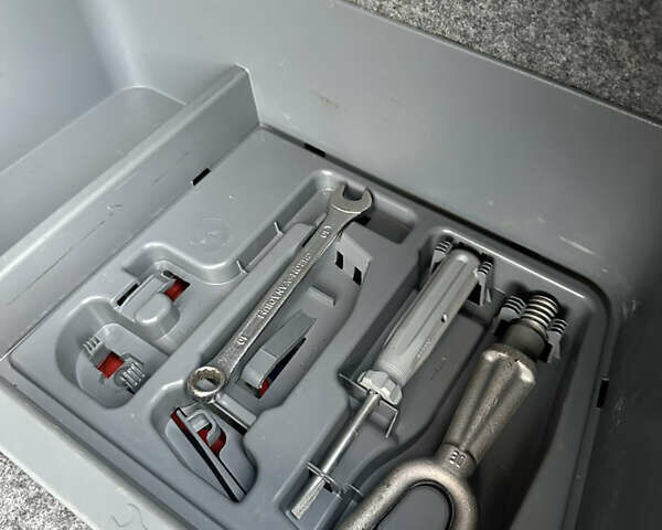 Синий БМВ 3 Серия, объемом двигателя 2 л и пробегом 232 тыс. км за 7999 $, фото 24 на Automoto.ua
