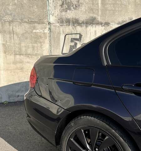 Синій БМВ 3 Серія, об'ємом двигуна 2 л та пробігом 264 тис. км за 10500 $, фото 4 на Automoto.ua