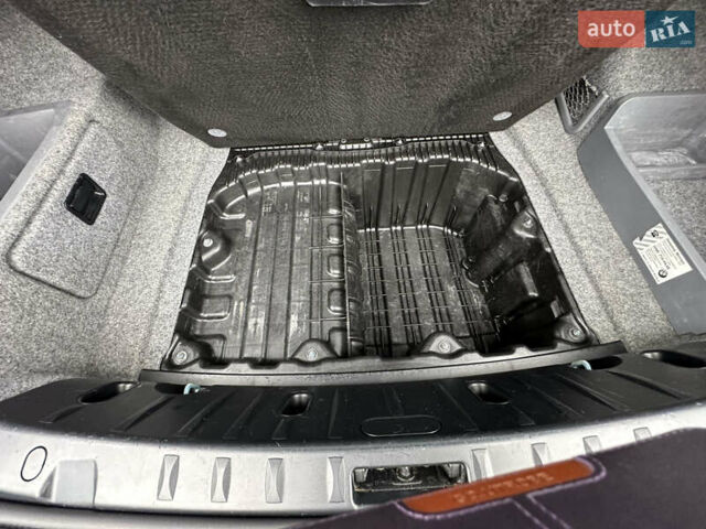 Синий БМВ 3 Серия, объемом двигателя 2 л и пробегом 141 тыс. км за 9800 $, фото 7 на Automoto.ua