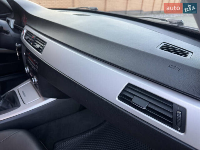 Синій БМВ 3 Серія, об'ємом двигуна 2 л та пробігом 277 тис. км за 7700 $, фото 43 на Automoto.ua