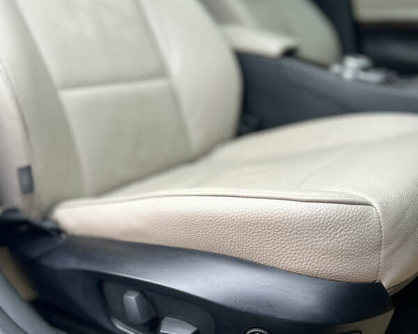 Синий БМВ 3 Серия, объемом двигателя 3 л и пробегом 252 тыс. км за 9499 $, фото 13 на Automoto.ua