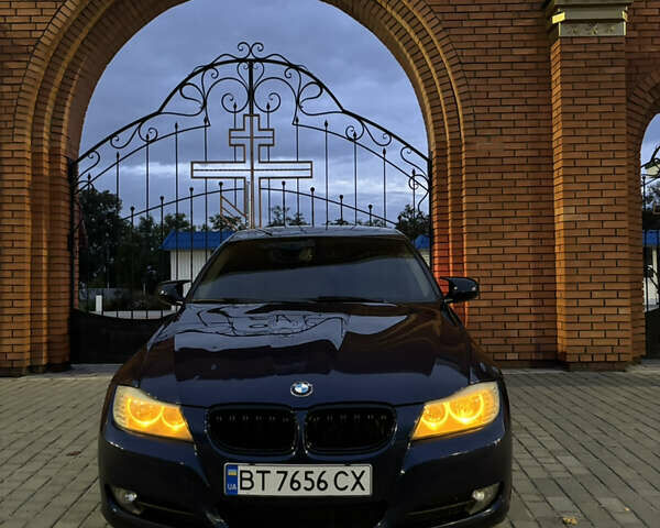 БМВ 3 Серия 2010 в Днепре (Днепропетровске) на Automoto.ua Синий БМВ 3 Серия, объемом двигателя 2 л и пробегом 275 тыс. км за 7700 $, фото 10 на Automoto.ua