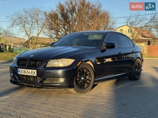 Синий БМВ 3 Серия, объемом двигателя 3 л и пробегом 360 тыс. км за 8700 $, фото 4 на Automoto.ua