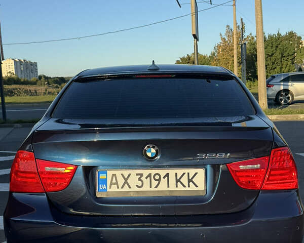 Синий БМВ 3 Серия, объемом двигателя 3 л и пробегом 220 тыс. км за 9999 $, фото 6 на Automoto.ua