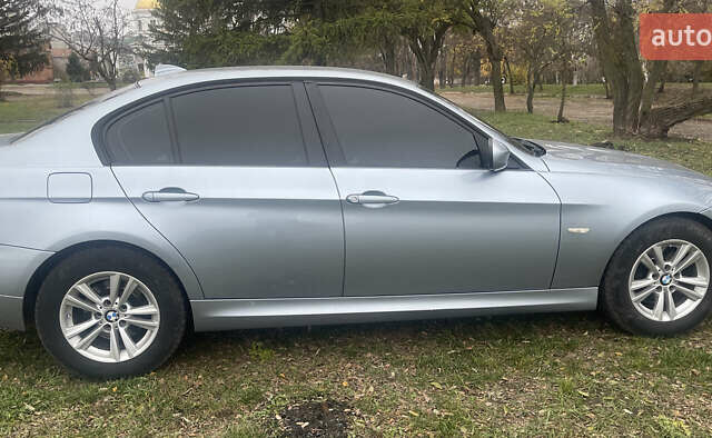 Синій БМВ 3 Серія, об'ємом двигуна 2 л та пробігом 165 тис. км за 10500 $, фото 27 на Automoto.ua