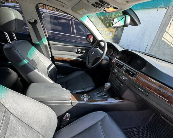 Синий БМВ 3 Серия, объемом двигателя 3 л и пробегом 139 тыс. км за 10500 $, фото 9 на Automoto.ua