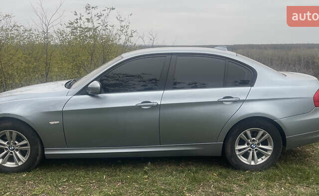 Синій БМВ 3 Серія, об'ємом двигуна 2 л та пробігом 165 тис. км за 10500 $, фото 28 на Automoto.ua