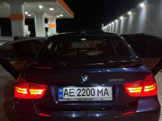 БМВ 3 Серия 2011 в Каменское - Днепродзержинск на Automoto.ua Синий БМВ 3 Серия, объемом двигателя 3 л и пробегом 173 тыс. км за 7900 $, фото 2 на Automoto.ua