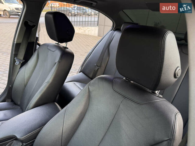 Синій БМВ 3 Серія, об'ємом двигуна 2 л та пробігом 245 тис. км за 12650 $, фото 31 на Automoto.ua