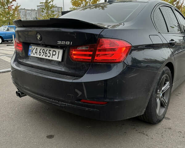 Синий БМВ 3 Серия, объемом двигателя 2 л и пробегом 188 тыс. км за 11990 $, фото 11 на Automoto.ua