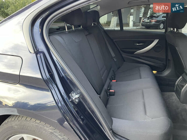 Синій БМВ 3 Серія, об'ємом двигуна 2 л та пробігом 260 тис. км за 13500 $, фото 42 на Automoto.ua