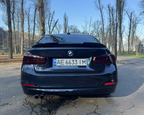 Синий БМВ 3 Серия, объемом двигателя 2 л и пробегом 215 тыс. км за 13500 $, фото 5 на Automoto.ua
