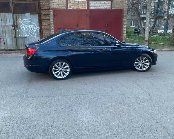 Синий БМВ 3 Серия, объемом двигателя 2 л и пробегом 248 тыс. км за 12299 $, фото 4 на Automoto.ua