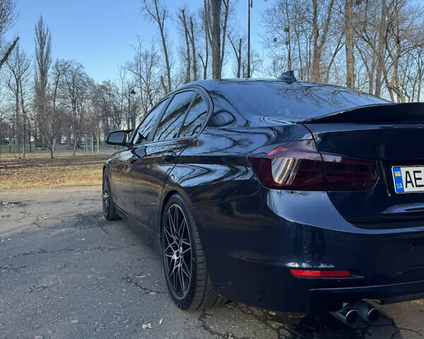 Синий БМВ 3 Серия, объемом двигателя 2 л и пробегом 215 тыс. км за 13500 $, фото 6 на Automoto.ua