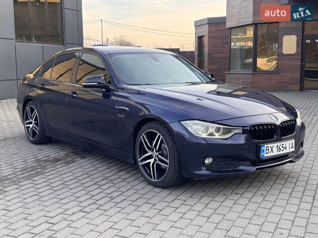 Синій БМВ 3 Серія, об'ємом двигуна 2 л та пробігом 245 тис. км за 12650 $, фото 4 на Automoto.ua