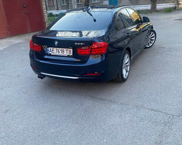 Синий БМВ 3 Серия, объемом двигателя 2 л и пробегом 248 тыс. км за 12299 $, фото 3 на Automoto.ua