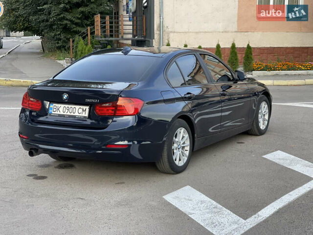 Синій БМВ 3 Серія, об'ємом двигуна 2 л та пробігом 260 тис. км за 13500 $, фото 10 на Automoto.ua