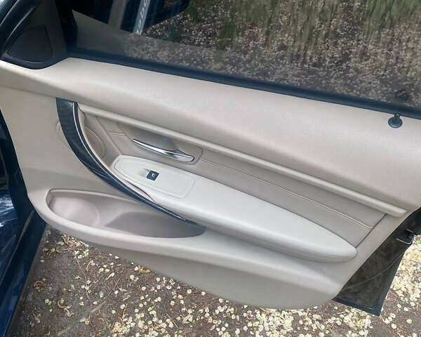 Синий БМВ 3 Серия, объемом двигателя 2 л и пробегом 248 тыс. км за 12299 $, фото 19 на Automoto.ua