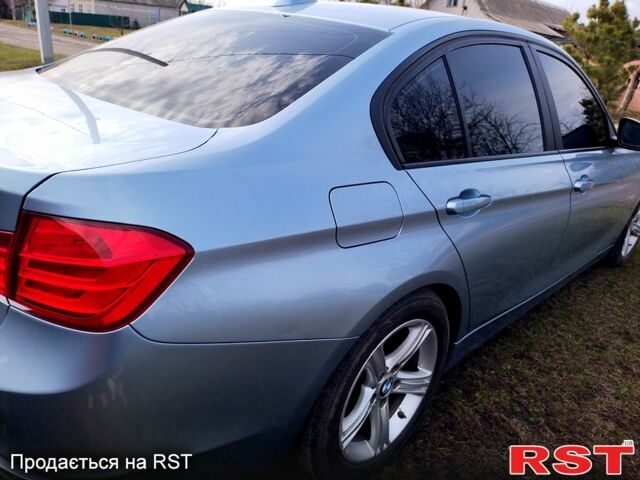 Синій БМВ 3 Серія, об'ємом двигуна 2 л та пробігом 122 тис. км за 13700 $, фото 3 на Automoto.ua