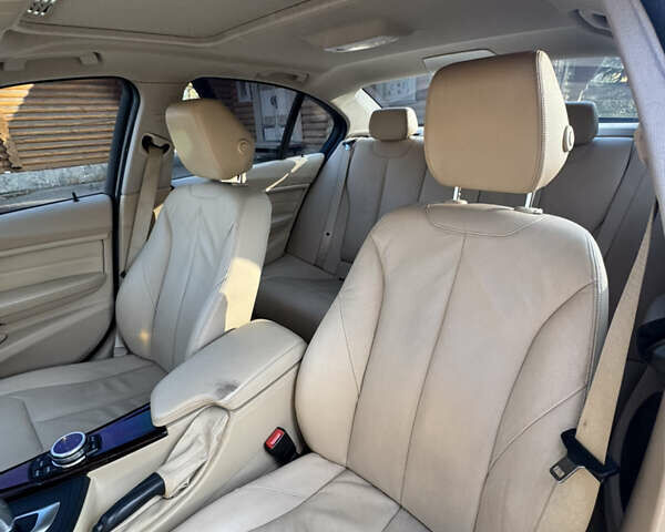 Синий БМВ 3 Серия, объемом двигателя 2 л и пробегом 215 тыс. км за 13500 $, фото 14 на Automoto.ua