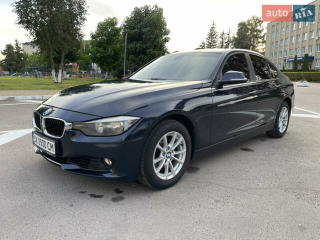 Синій БМВ 3 Серія, об'ємом двигуна 2 л та пробігом 260 тис. км за 13500 $, фото 14 на Automoto.ua