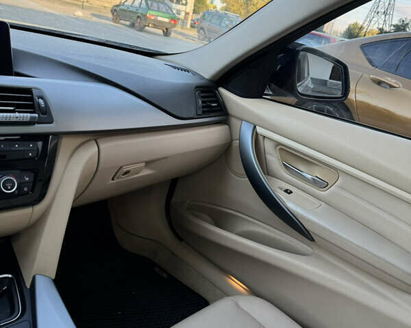 Синий БМВ 3 Серия, объемом двигателя 2 л и пробегом 312 тыс. км за 11499 $, фото 9 на Automoto.ua