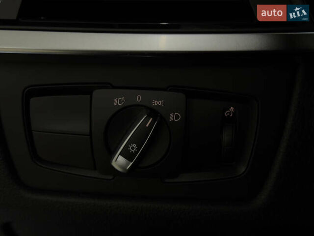 Синий БМВ 3 Серия, объемом двигателя 2.98 л и пробегом 170 тыс. км за 19299 $, фото 38 на Automoto.ua