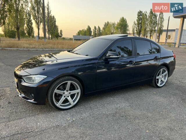 Синий БМВ 3 Серия, объемом двигателя 2 л и пробегом 213 тыс. км за 15000 $, фото 7 на Automoto.ua