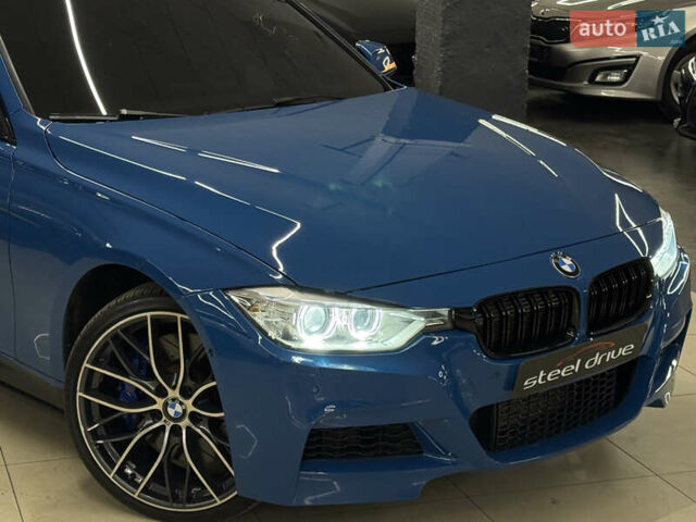 Синий БМВ 3 Серия, объемом двигателя 2.98 л и пробегом 170 тыс. км за 19299 $, фото 5 на Automoto.ua