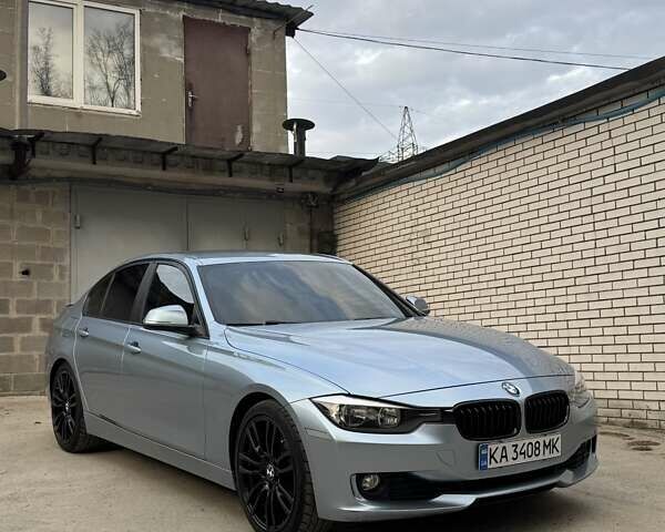 Синий БМВ 3 Серия, объемом двигателя 2 л и пробегом 128 тыс. км за 16900 $, фото 2 на Automoto.ua