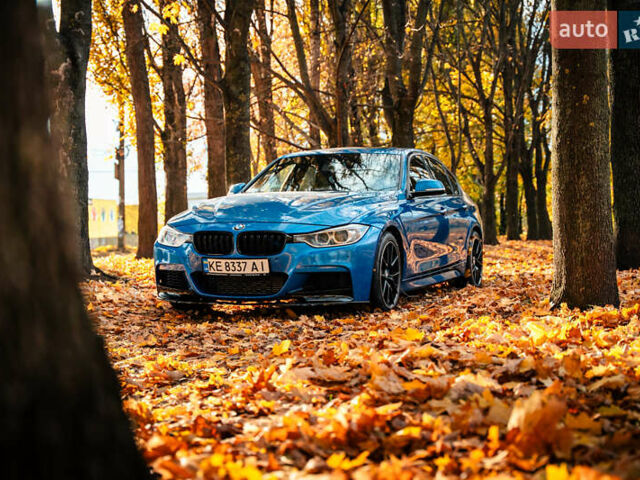 БМВ 3 Серия 2013 в Виннице на Automoto.ua Синий БМВ 3 Серия, объемом двигателя 2.98 л и пробегом 192 тыс. км за 16200 $, фото 7 на Automoto.ua